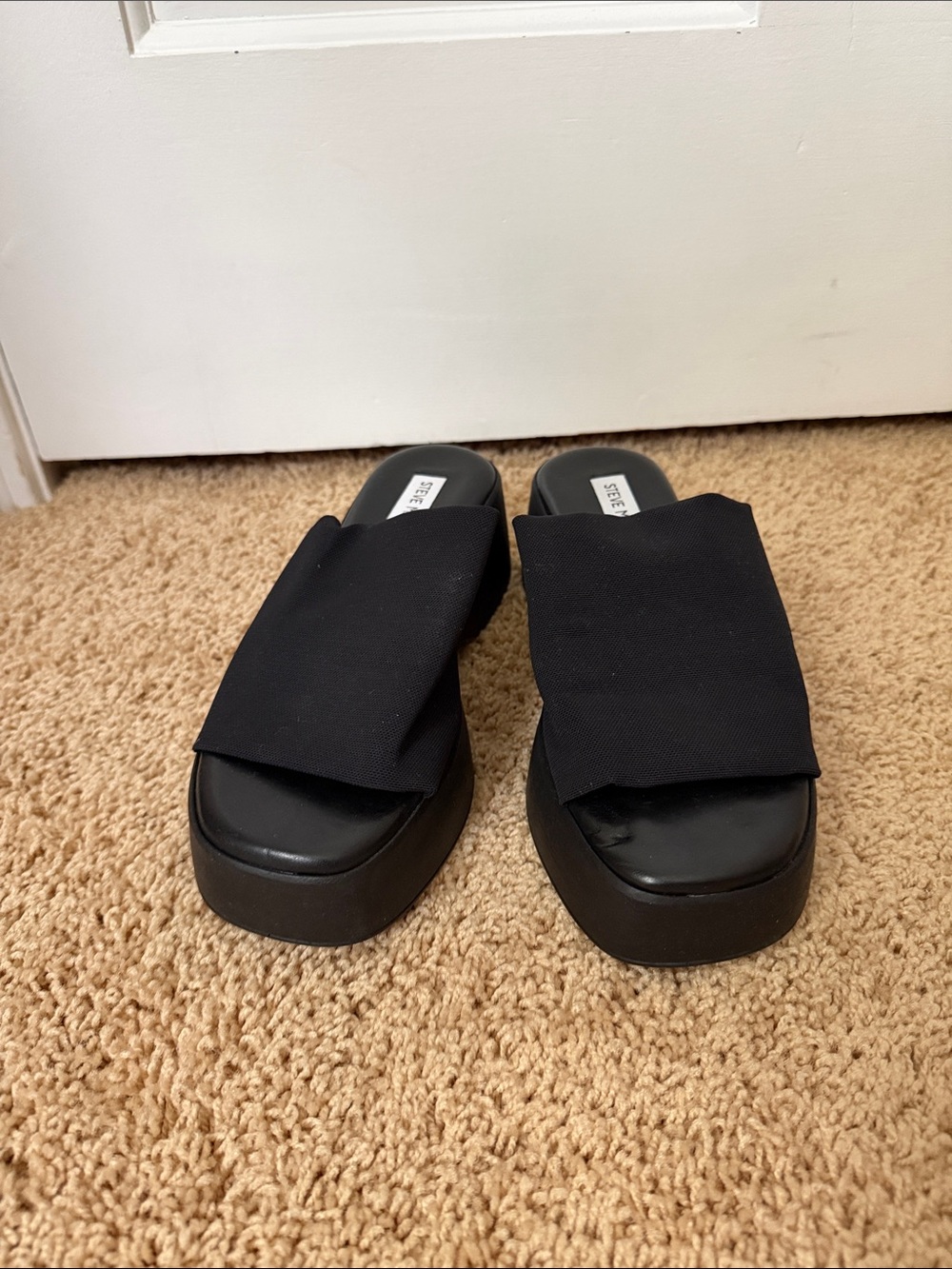 Steve Madden Black Platform Slide Mules